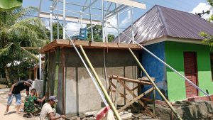 Progres Pemasangan Rangka Atap Teras dan Mushola Darul Iman
