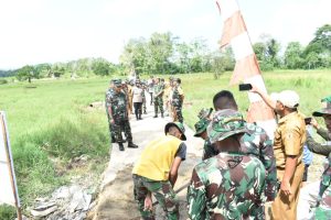 Tim Wasev PJO Sterad Kunjungi TMMD Ke-116 Kodim 1002/HST