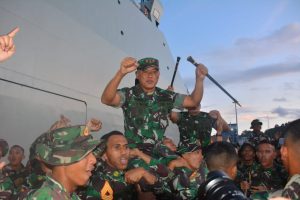 Pengarahan dan Apresiasi Gubernur Akademi Militer beserta Ibu kepada Taruna Akademi Militer Tingkat IV
