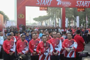 Fun Walk Bhayangkara Polri Memupuk Semangat Kebersamaan Wujudkan Pemilu Damai