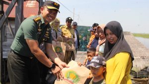 Dandim 1002/HST Resmikan Fasilitas Air Bersih Di Awang Landas