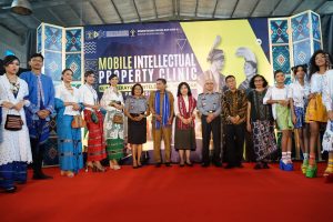 Mobile Intellectual Property Clinic (MIPC) Perkenalkan Kain Tenun Tanimbar