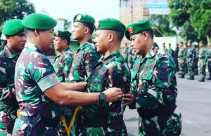 Dandim 0732/Sleman Sematkan Tanda Pangkat