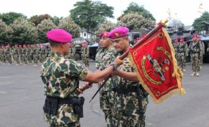 Sertijab Dua Dansatlak Menkav 1 Marinir