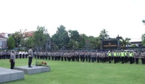 Kapolres Klungkung Pimpin Apel Kesiapan Dalam Rangka Pengamanan Pujawali di Pura Dalem Ped Nusa Penida
