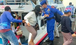 Pujawali Di Pura Dalem Ped Nusa Penida, Sat Polairud Polres Klungkung Melaksanakan Pengamanan di Pelabuhan Desa Kampung Kusamba