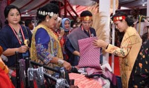 Ketum Dharma Pertiwi Hadiri HUT Dekranas Ke-43 di Medan