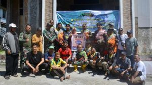 Komunitas Motor Trail K-Trac Polman Baksos di Lokasi TMMD Ke-116