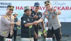 Polda Bali Tanam Mangrove Dalam Rangka Hari Bhayangkara ke-77