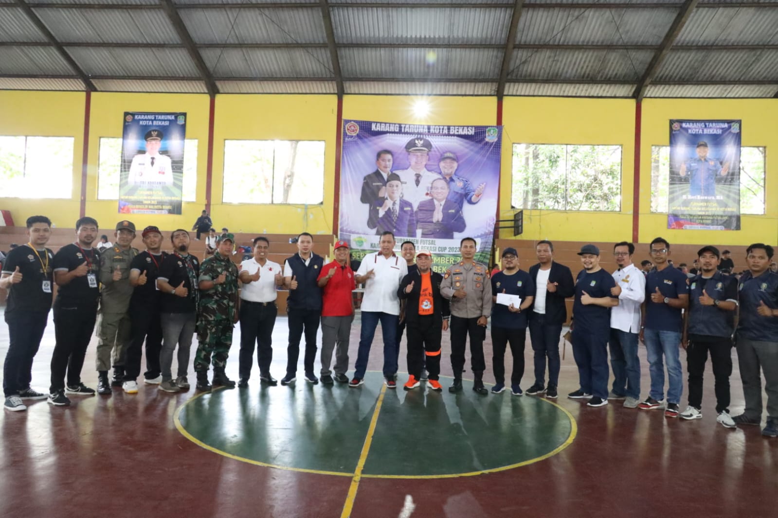 Foto : (MDINews) Pembukaan Pertandingan Futsal Antar Kelurahan